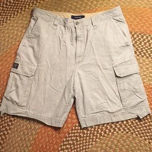 Men’s Structure cargo shorts